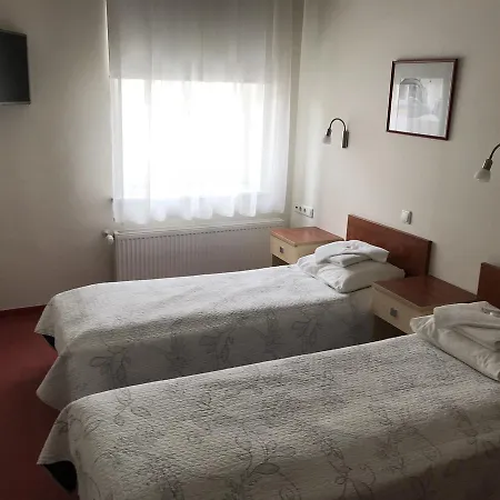 Hommiku Pensjonat 3*