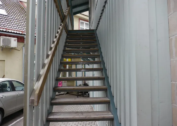 Hommiku בית הארחה 3*